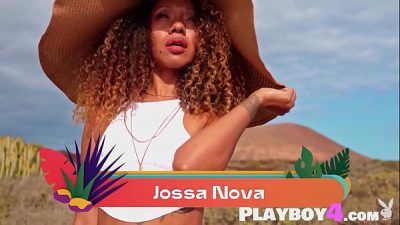 Curly MILF Jossa Nova exposing nice big ass during passion outdoor posing